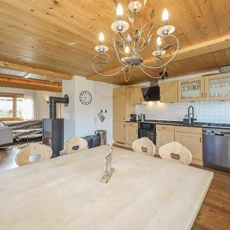 Moralee Kitzbuehel, Whirlpool & Alpenblick בקתה